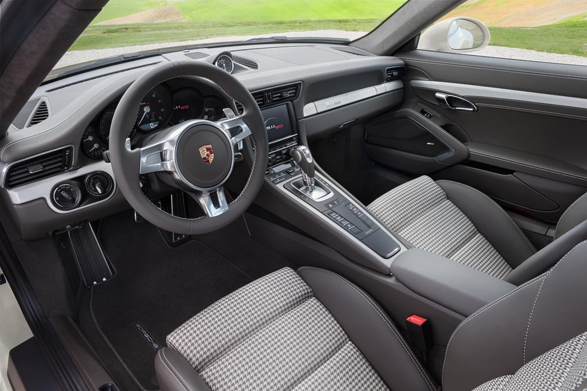Porsche 911 50th Anniversary Edition Interior