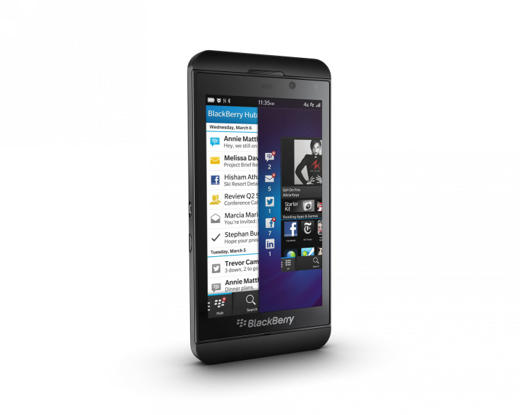 Z10_black_ENG_Gen_SideAngleLeft