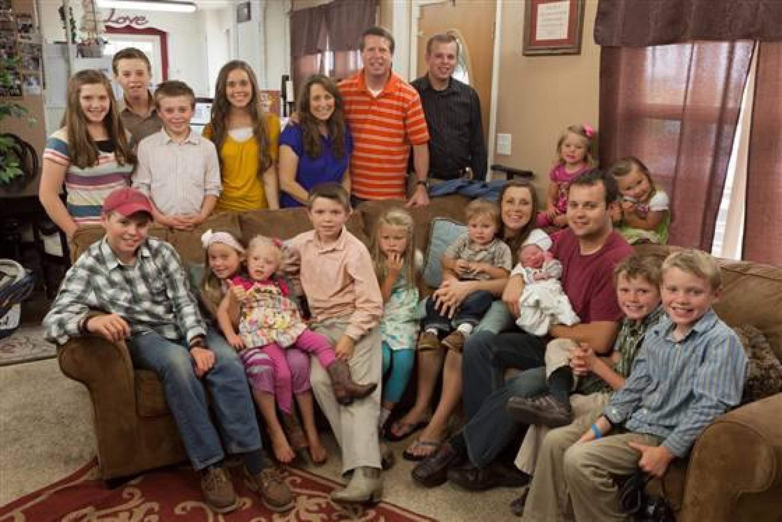 Duggar Family New Baby: Josh and Anna Duggar Announce Birth of Third ...