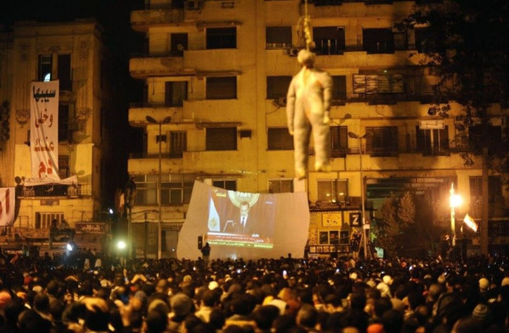 Egyptian protesters want Mubarak and his team to depart immediately