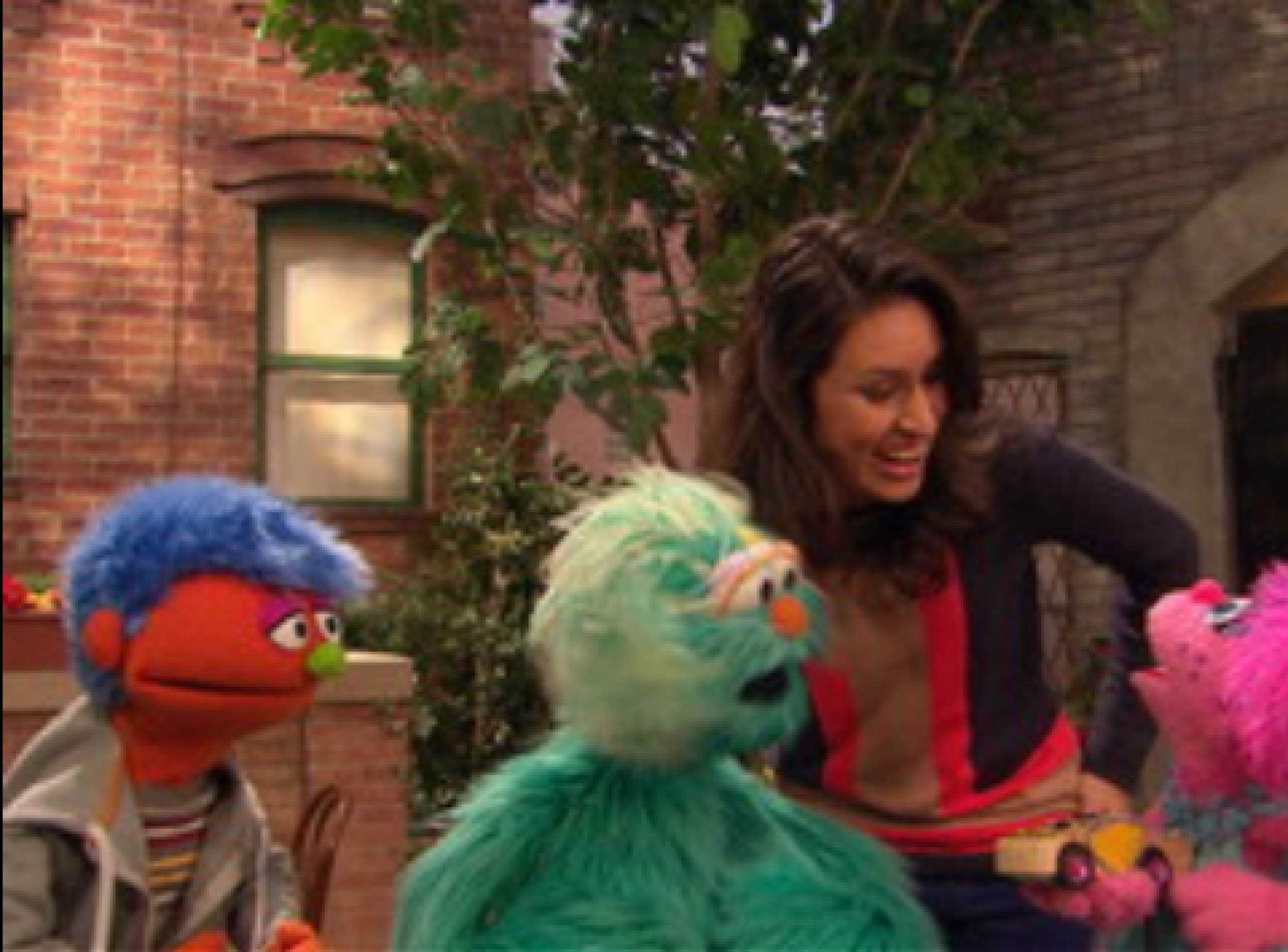 ‘Sesame Street’ Characters: Meet Alex, The First Muppet To Have A Dad ...