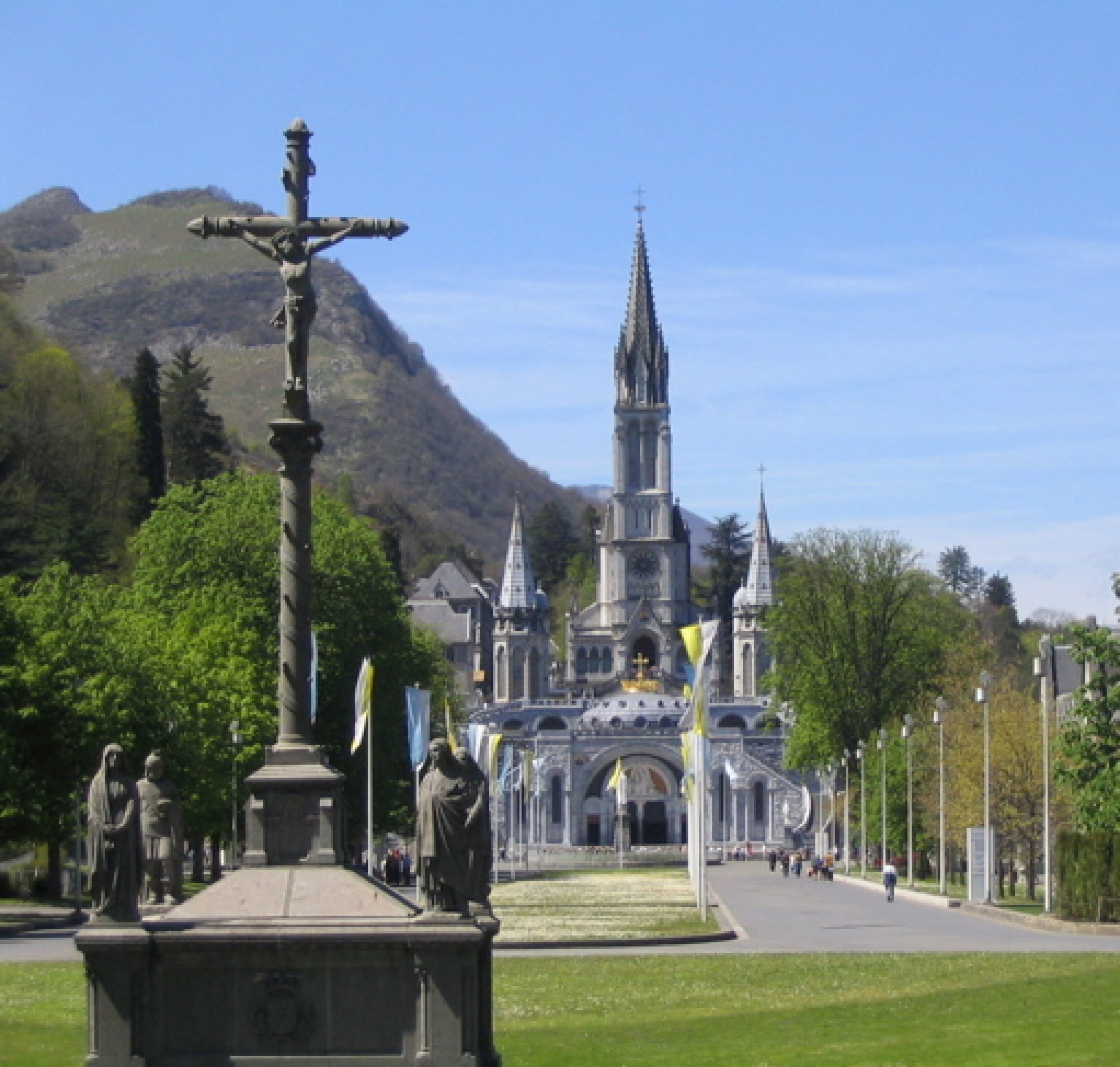 Lourdes Flooding: Two Dead, Hundreds Evacuated From Catholic Pilgrimage ...