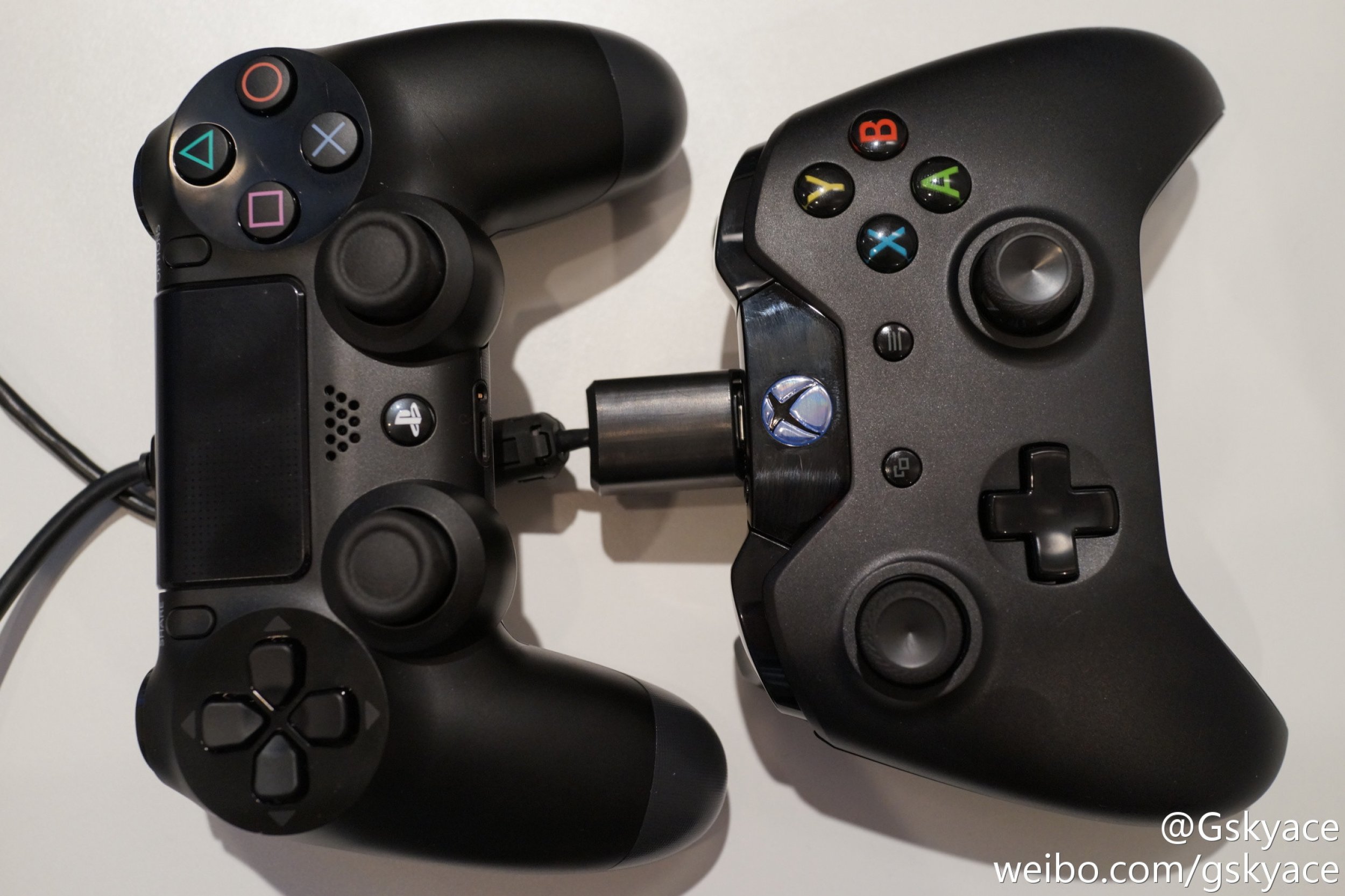 PS4 Vs. Xbox One: Social Connectivity Better?