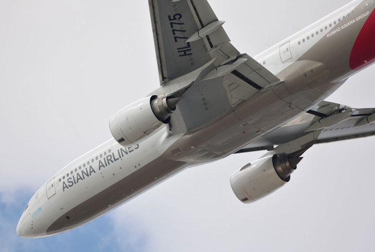 Asiana Airlines Boeing 777 