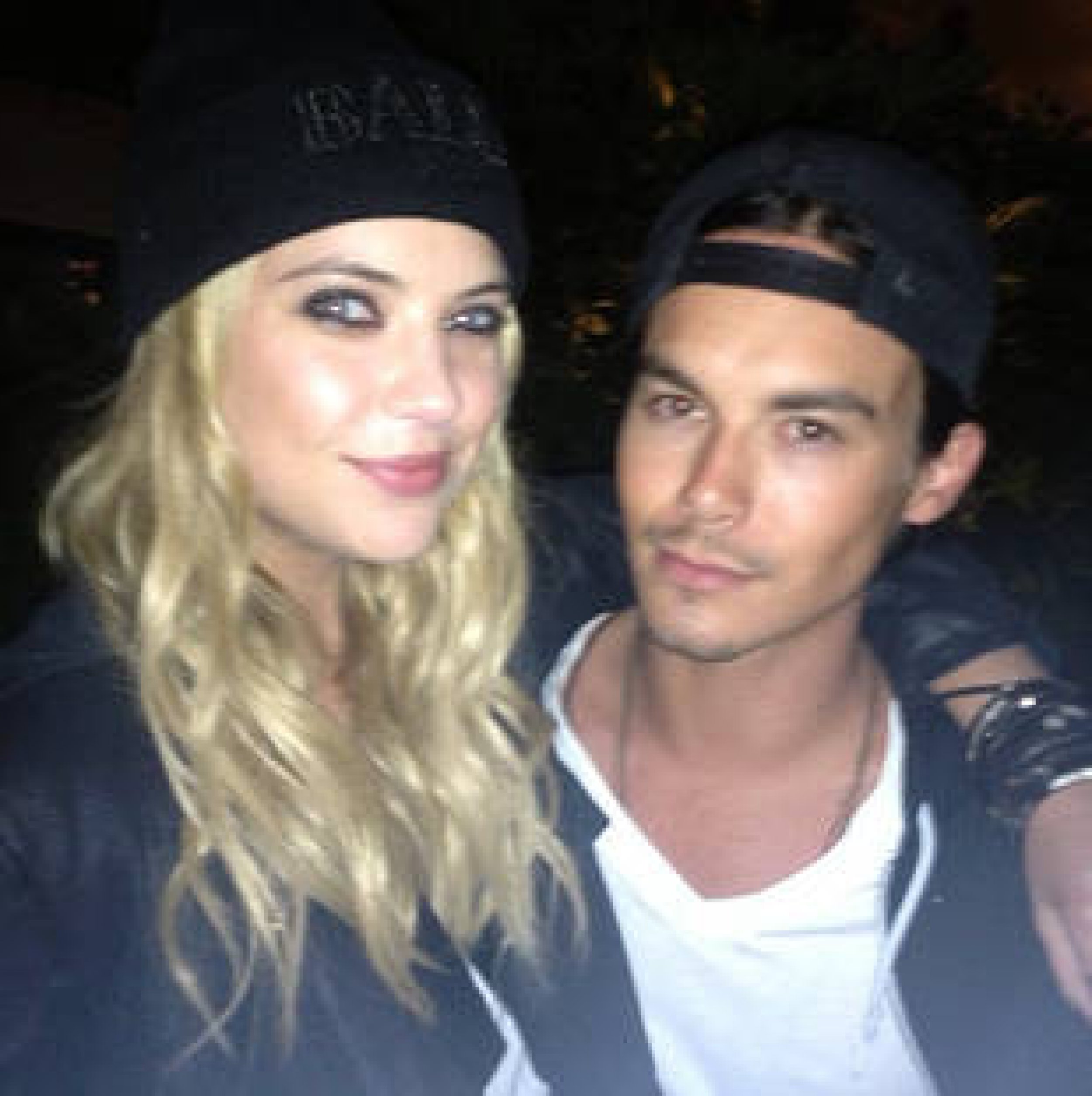 Is Ashley Benson Dating Tyler Blackburn Sources Say ‘pretty Little Liars Stars ‘hanna And