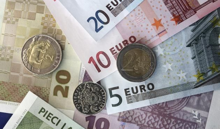 Euro bills Reuters 2