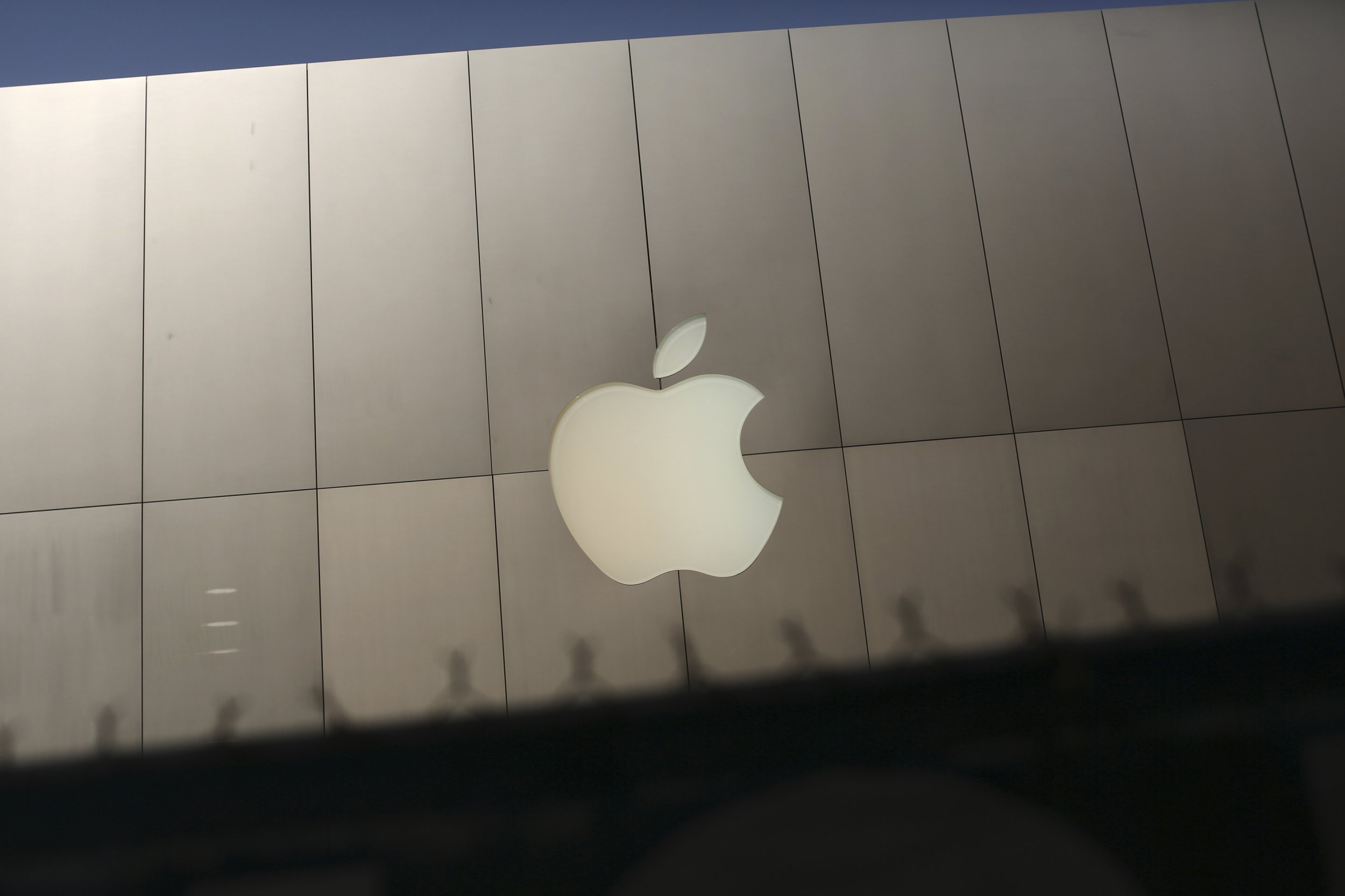 Apple Admits Dev Center Hack, Says Hacker Might Have Accessed Key