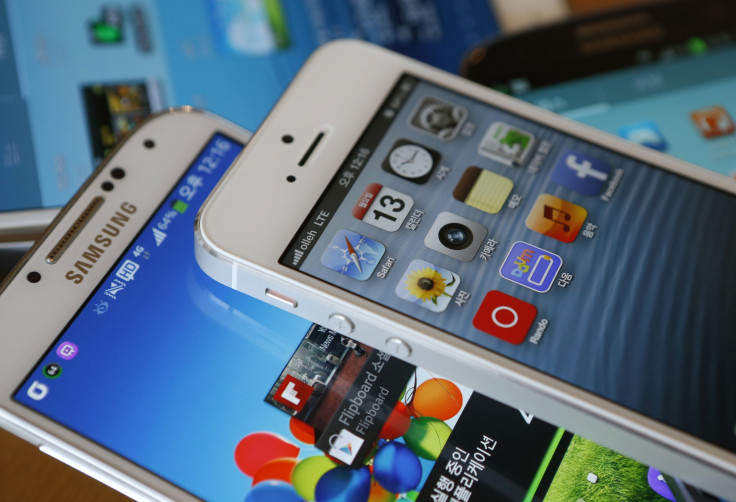 Samsung_Apple_Smartphone