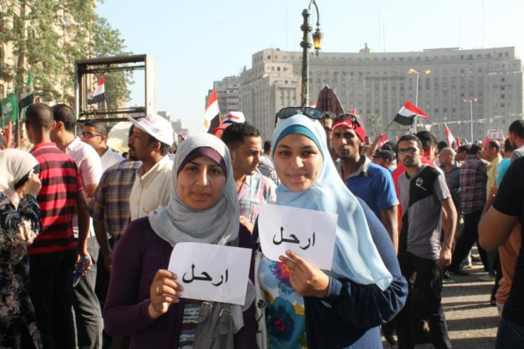 women-protesters-cairo