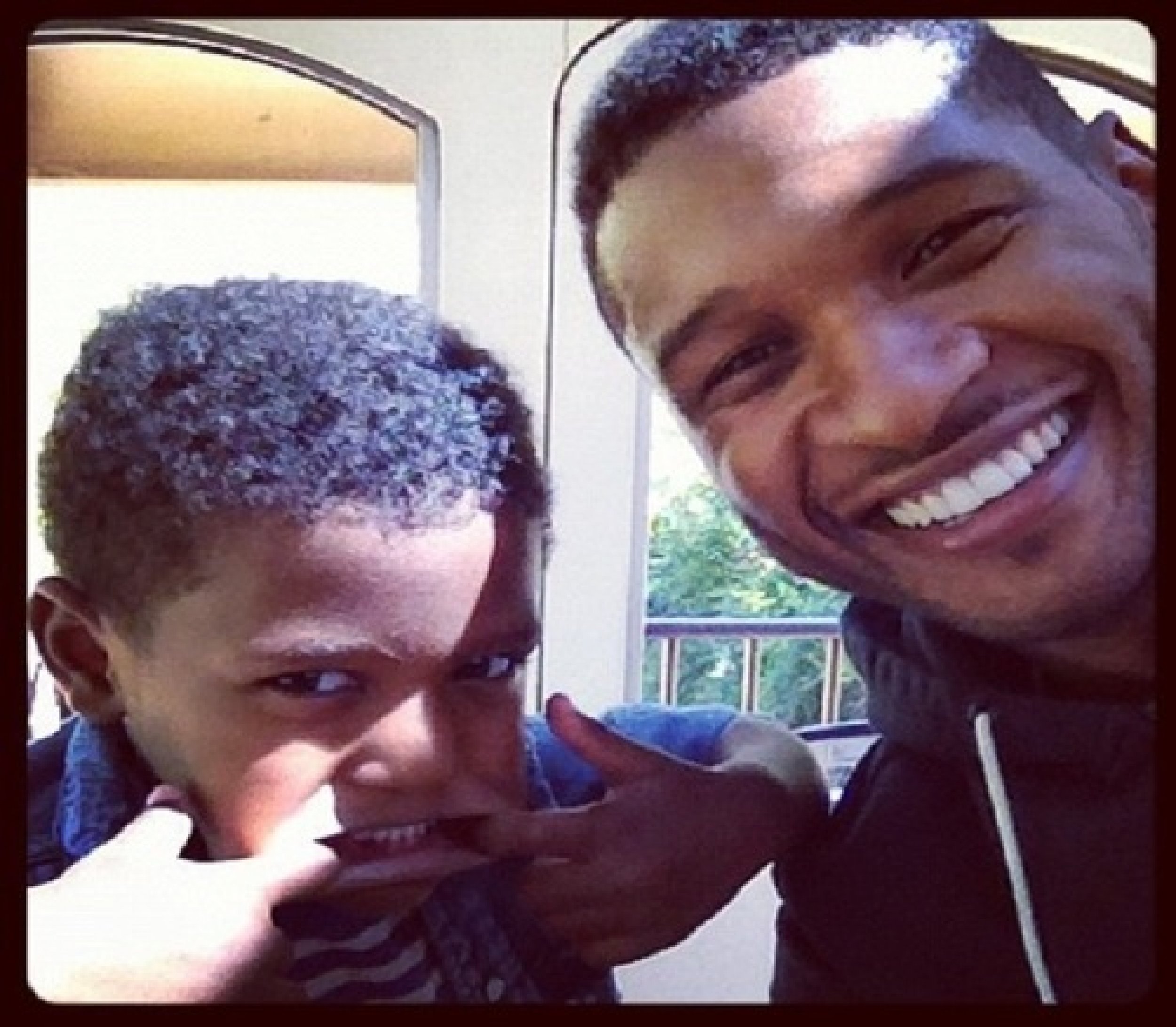 Usher Raymond V Hospitalized After Pool Accident Ushers Oldest Son In Icu