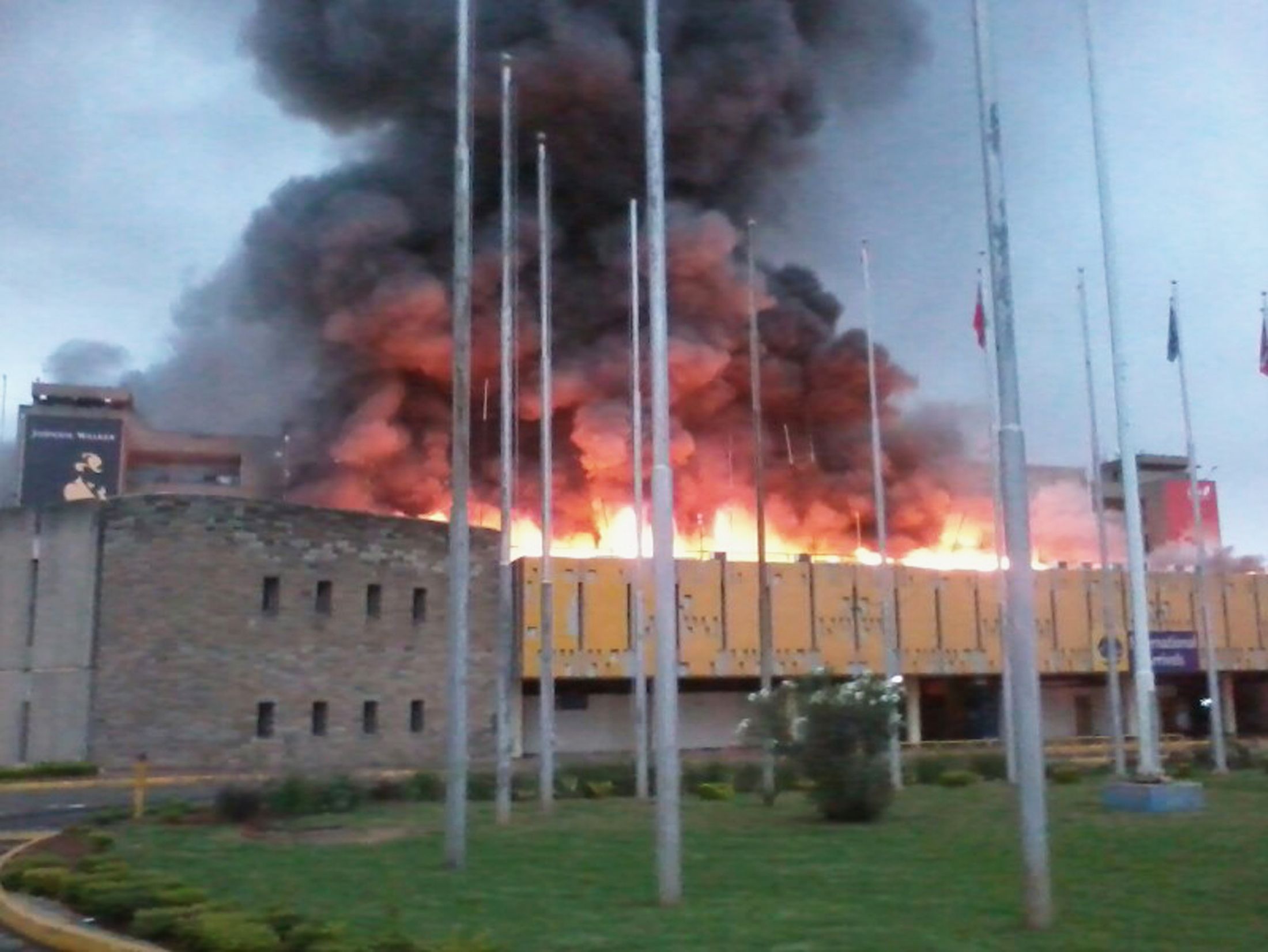 2013-08-07 Nairobi Airport Fire 1