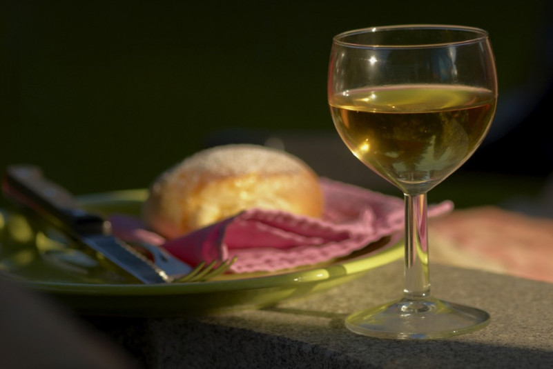 American Airlines awarded for serving best wines onboard