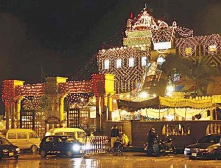 Abdullah Shah-Ghazi shrine in Karachi