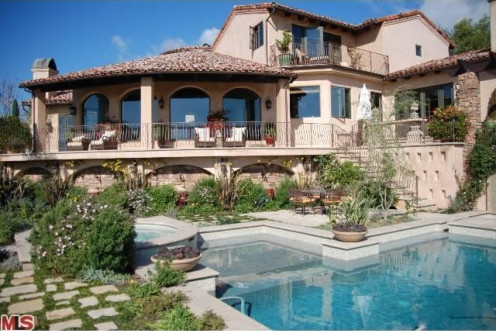 Luxury home in Malibu, California 