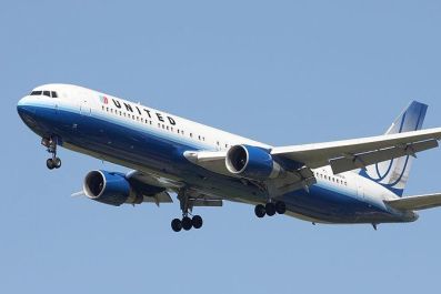 United Airlines Boeing 767 2
