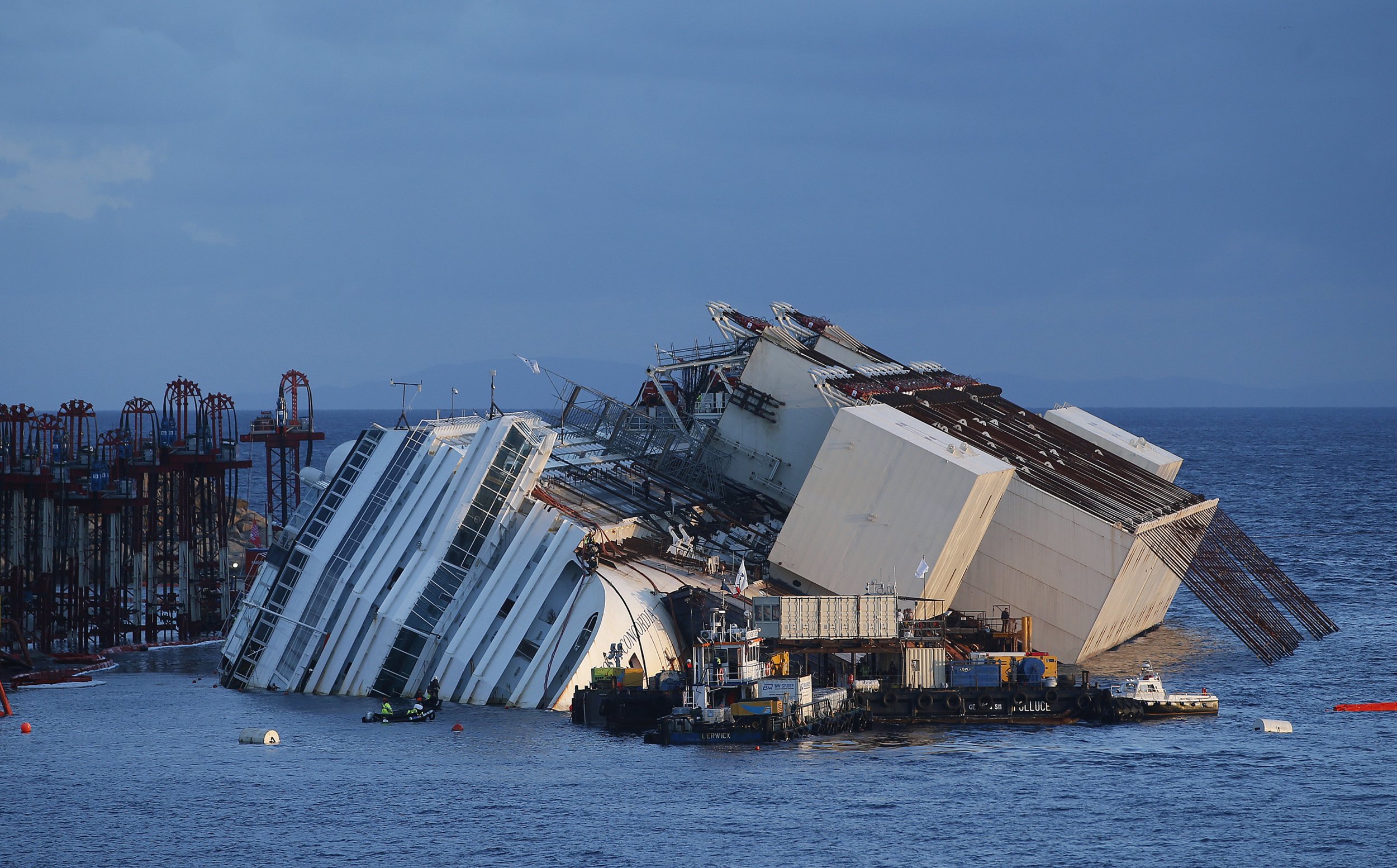 Costa Concordia Salvage Operations In Pictures: Wreckage Lifted Off ...