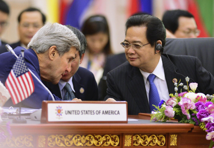 John Kerry and Nguyen Tan Dung