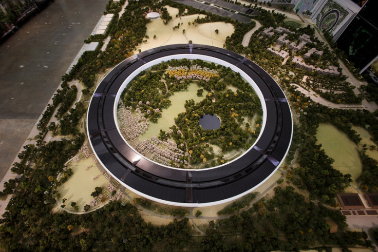 apple-spaceship-campus-18