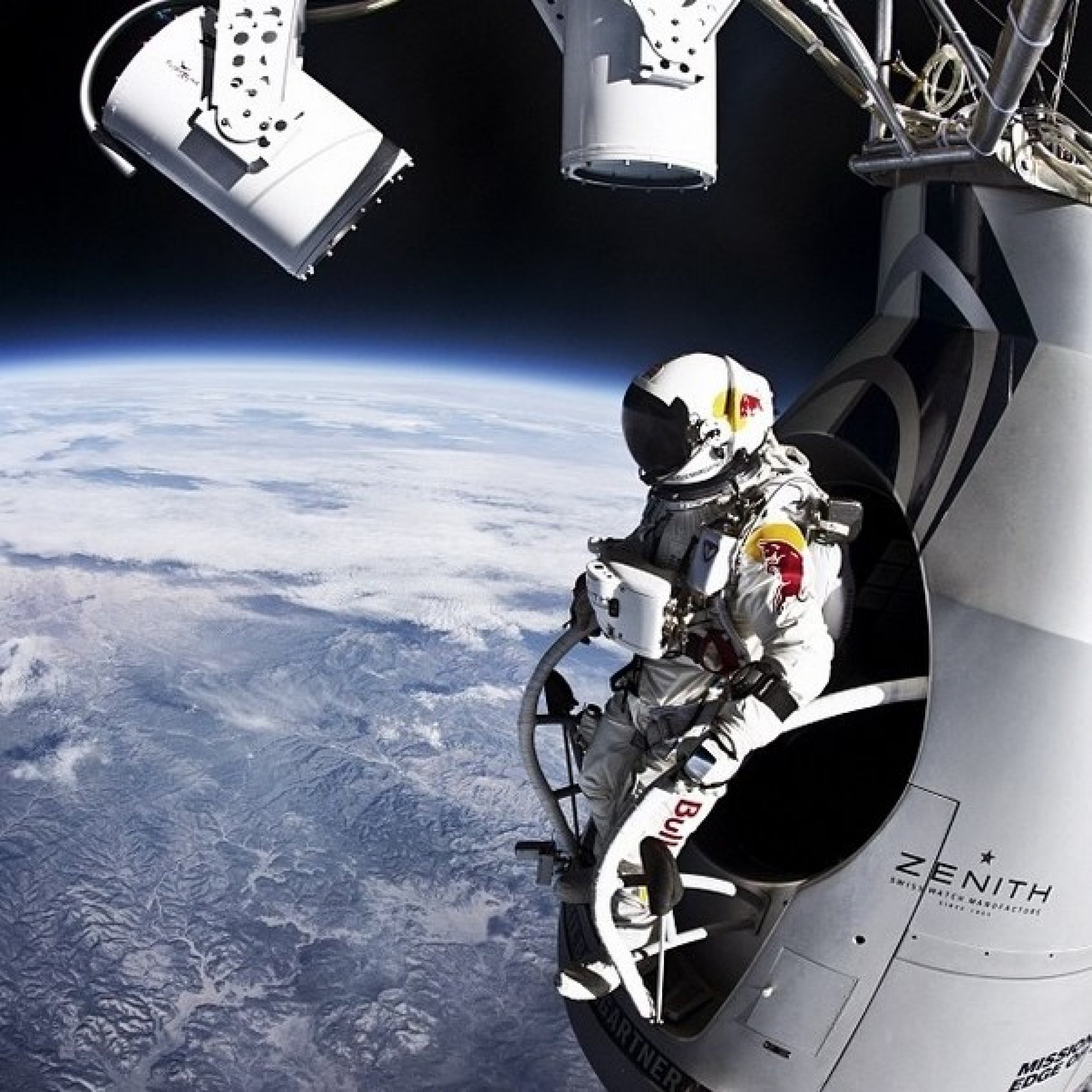 New PointOfView Video Shows Felix Baumgartner's Supersonic Free Fall