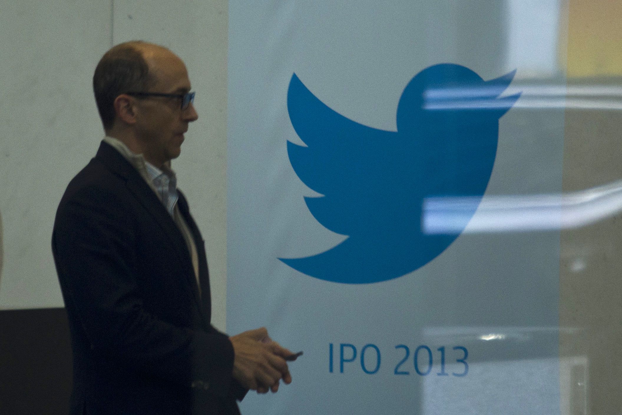 Twitter Valuation Is Ipo Overhyped And Overvalued