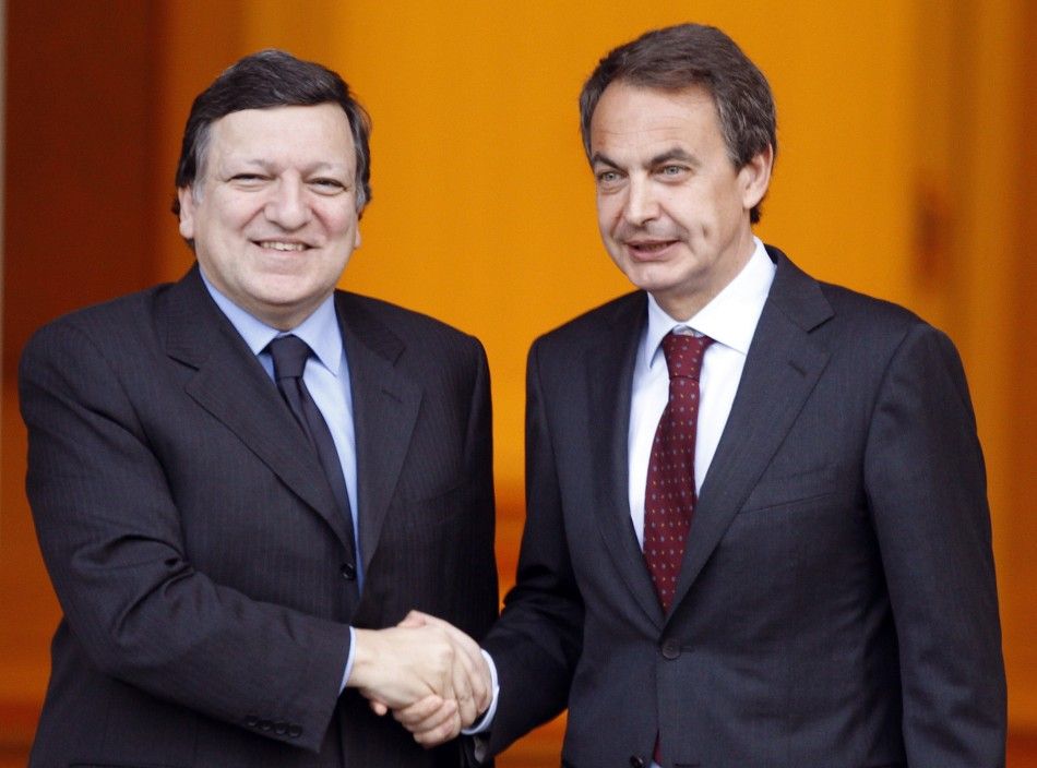 Spains Prime Minister Zapatero and European Commission President Barroso before their meeting in Madrid