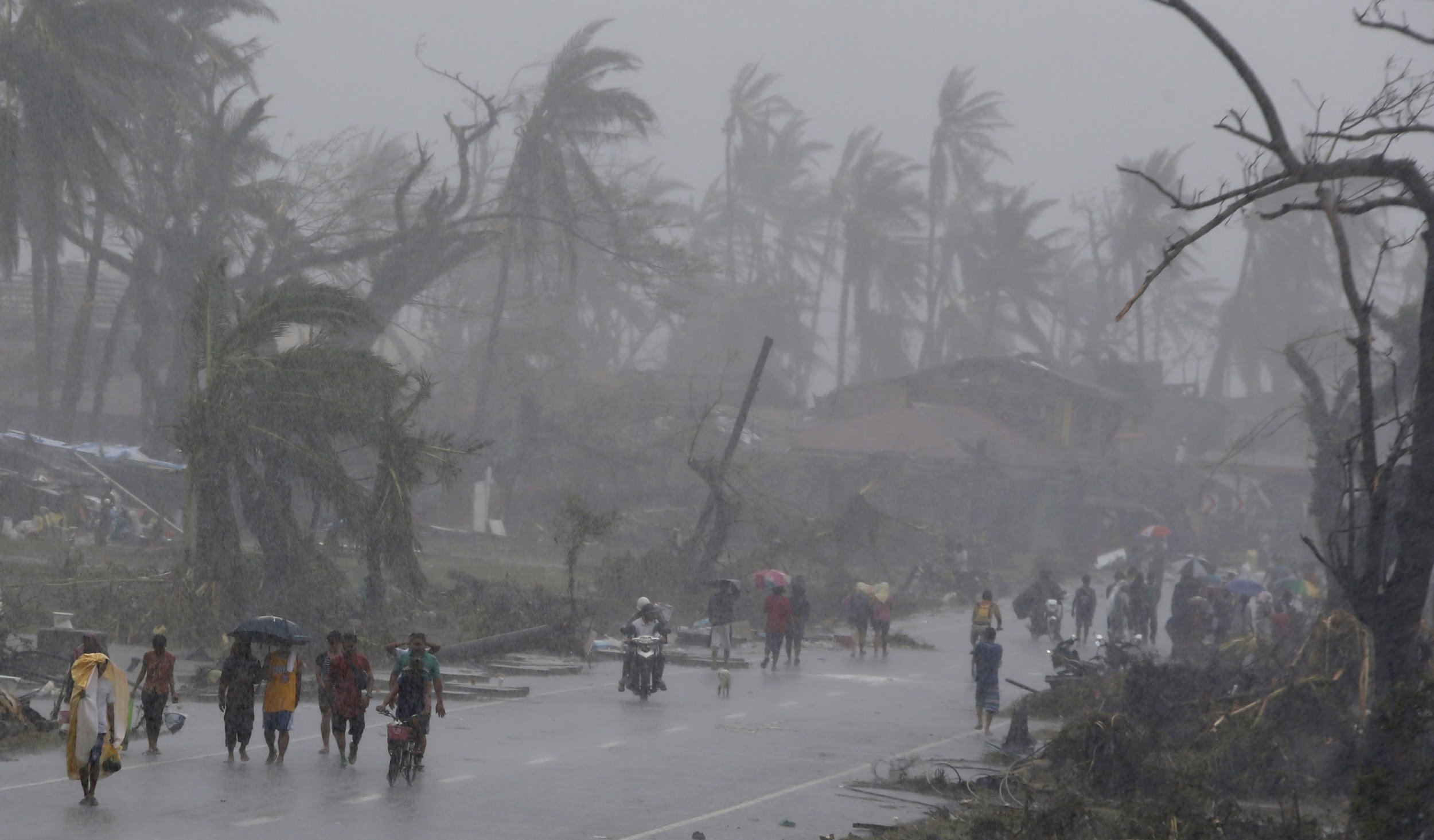 Super Typhoon Haiyan Aftermath In Photos Typhoon Yolanda Devastates 