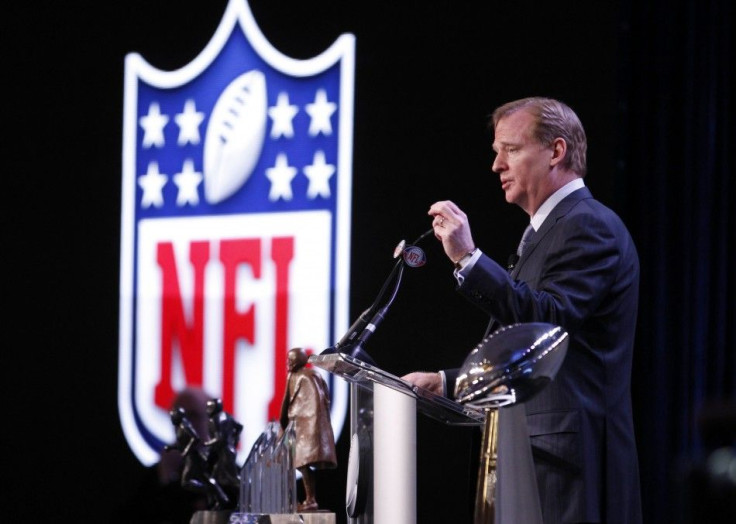 	 Add to cart   Add to lightbox (SOTU) Download layout (Watermarked) NFL Commissioner Roger Goodell speaks at his annual Super Bowl news conference in Dallas.