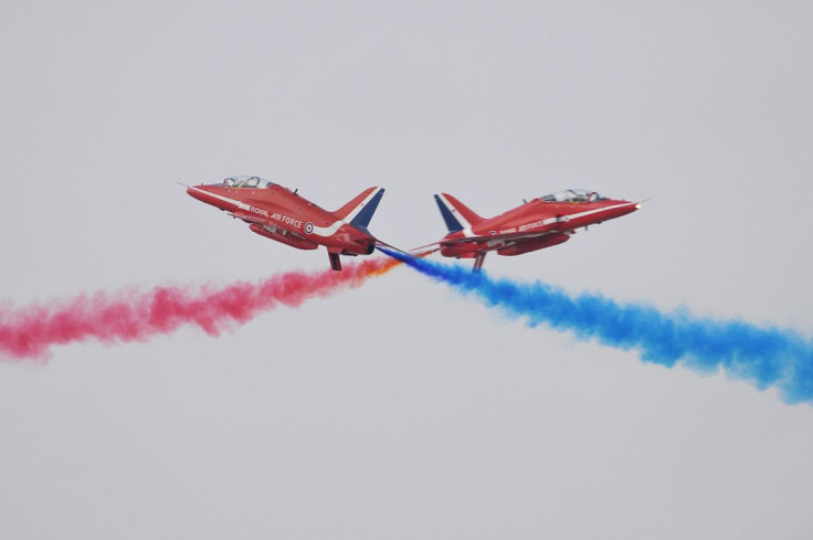 Red Arrows Cross In Dubai