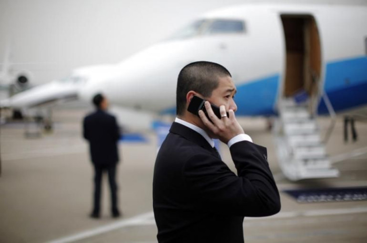 cell-phones-airlines