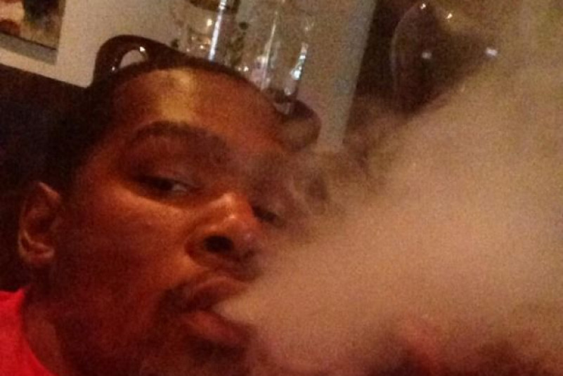 Kevin Durant Smoking