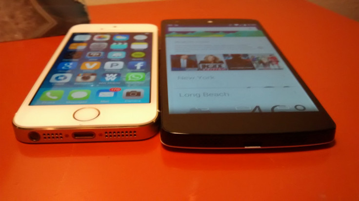 iPhone 5S vs Nexus 5