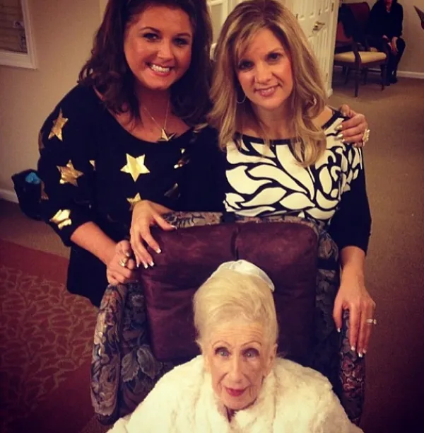Is Abby Lee Miller's Mom Still Alive? Maryen Lorrain Miller's Condition  After 'Dance Moms' Cancer Special Revealed [PHOTOS]