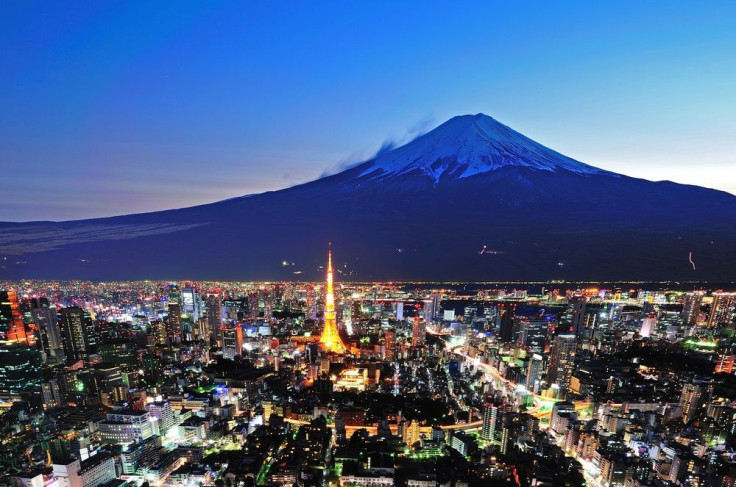 Toyko Mt Fuji by Shutterstock 2