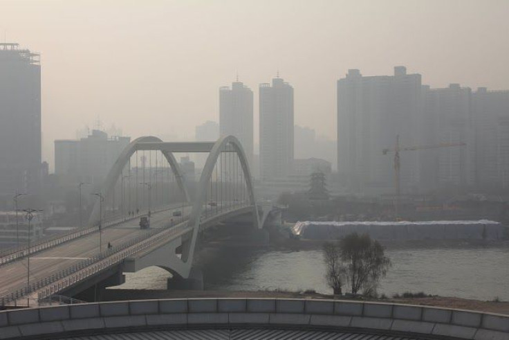 Smoggy Lanzhou at 11am