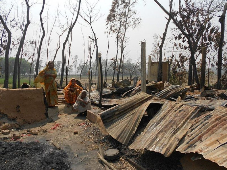 Hindu women in Bangladesh whose homes have been destroyed by Jamaat-e-Islami