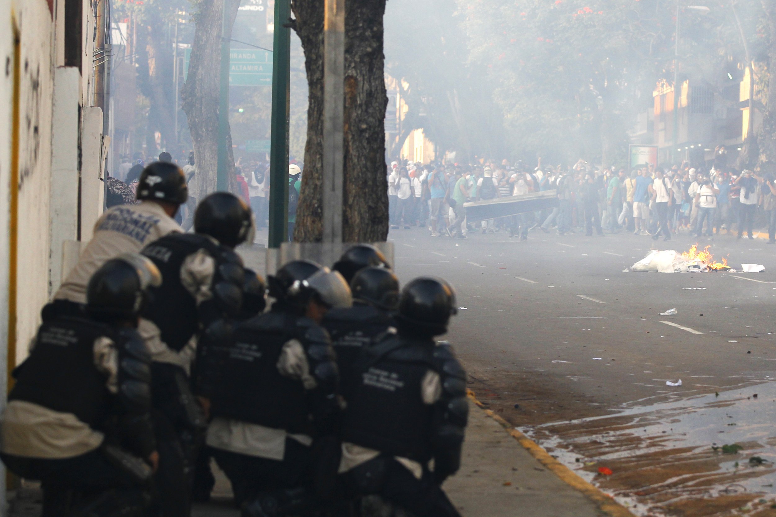 Venezuela Protests: Riots And Violence Escalate While Government Cracks ...