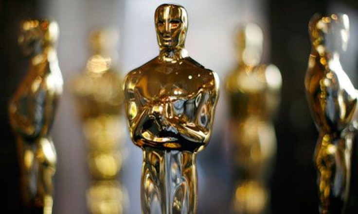 Oscar-statuettes-for-the--010