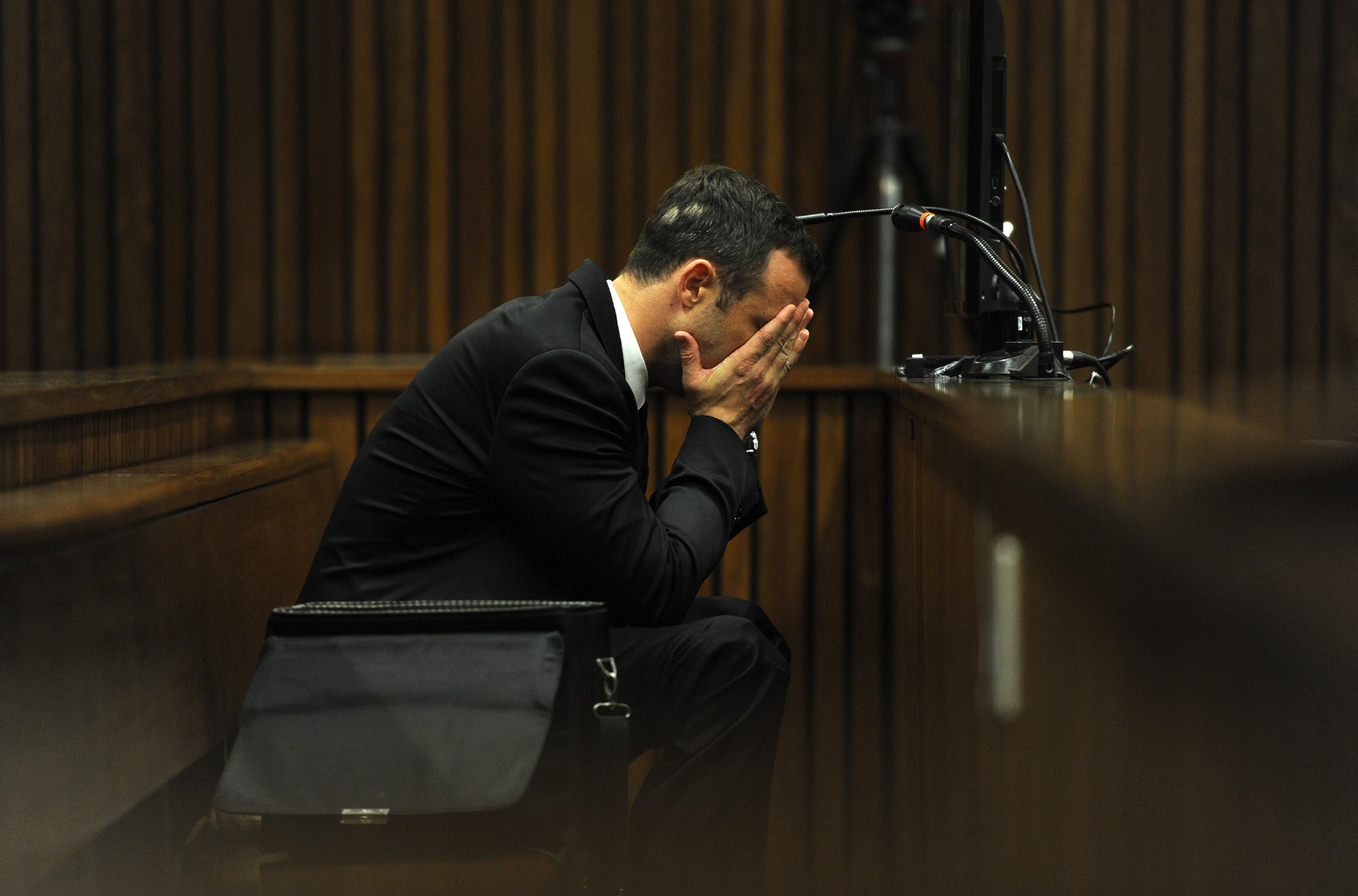 Who Is Samantha Taylor Oscar Pistorius Ex Girlfriend Testifies He Cheated With Reeva