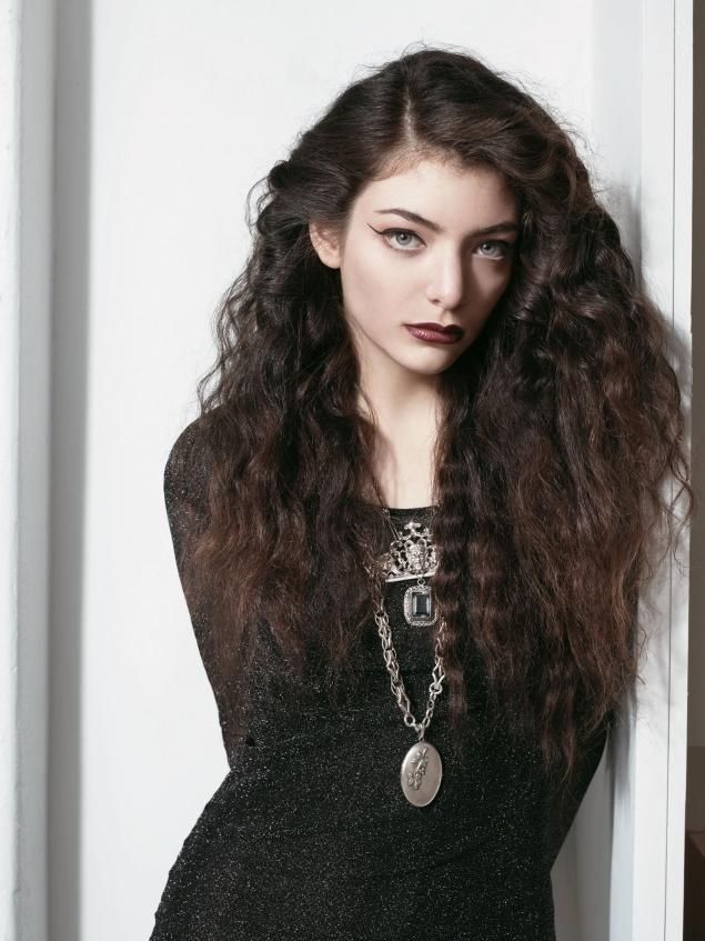 Is Lorde Gay? Singer Responds To ‘Ellen Together’ Comment About Taylor