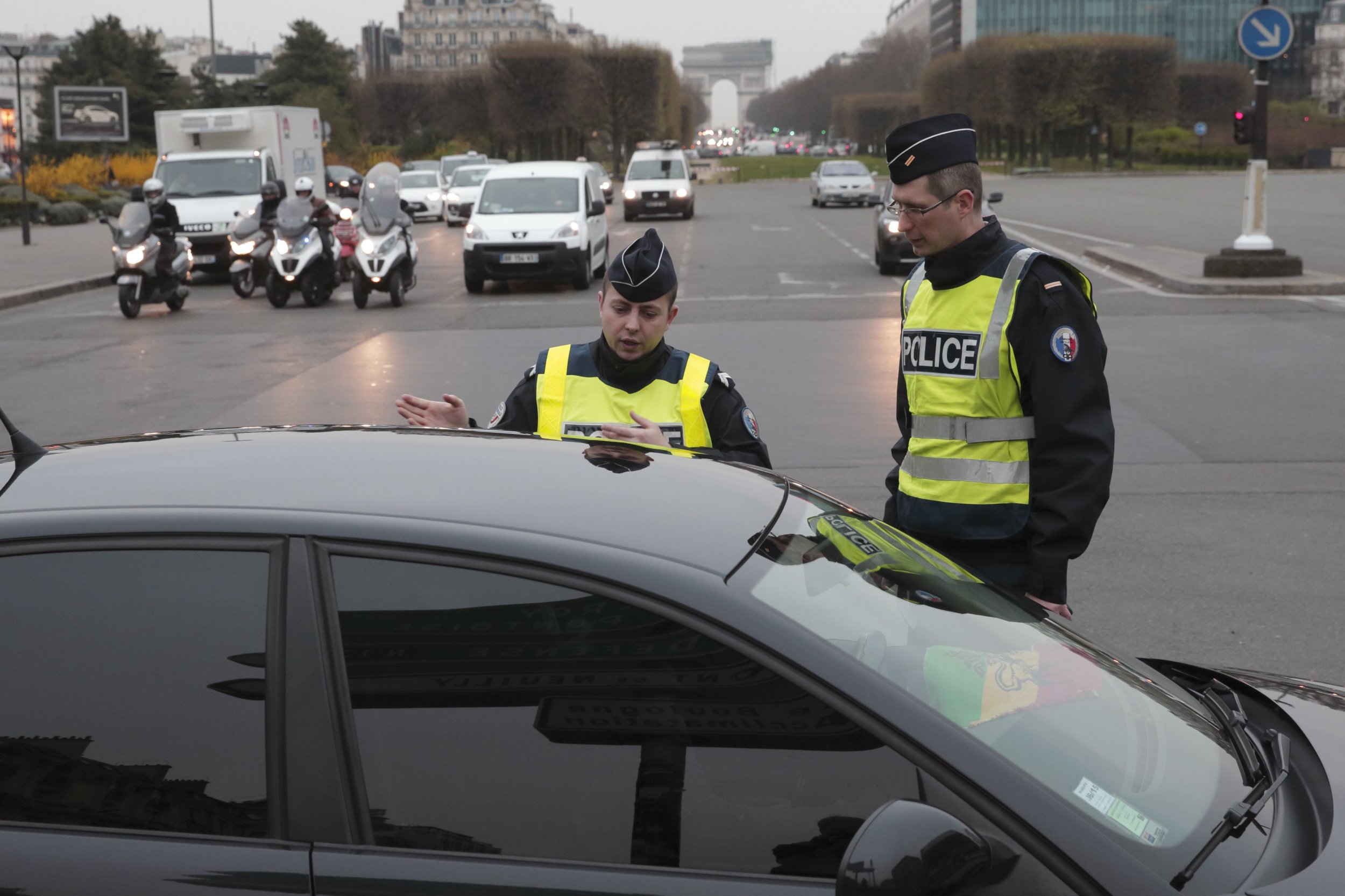 March 17 France Pollution Police 4