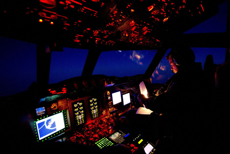 MH370 Search March 28 RNZAF Flight Deck