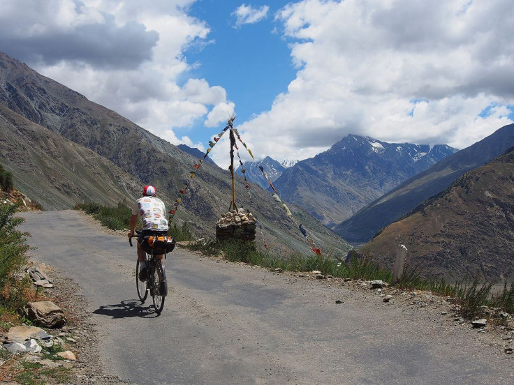 cycling ladakh