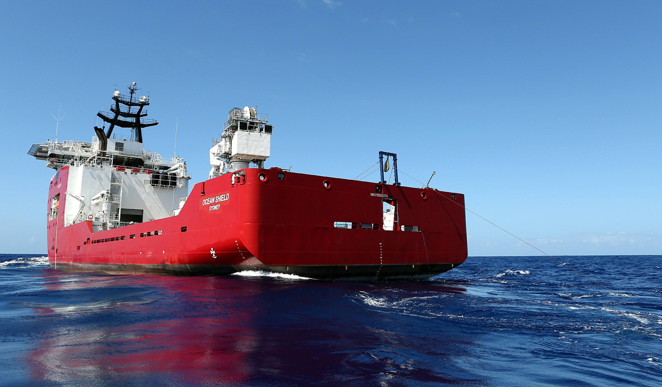 Flight MH370 Towed Pinger Locator Behind ADV Ocean Shield