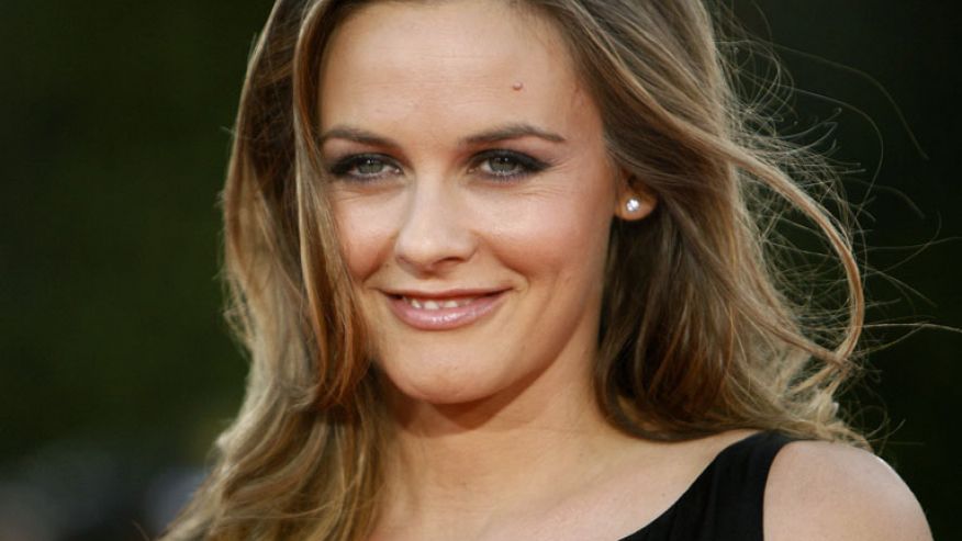 Alicia Silverstone Does Nude Campaign For PETA To Advocate Against ...