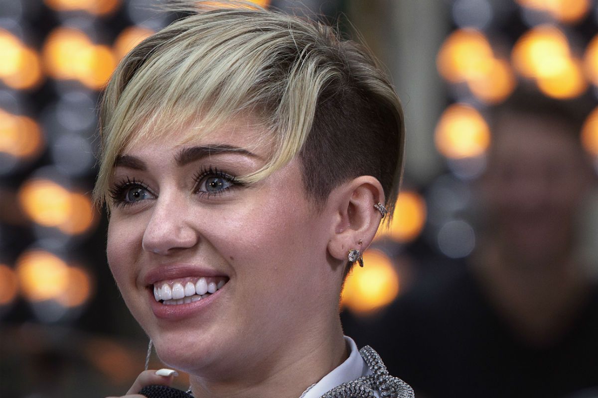 Why Was Miley Cyrus Hospitalized? Singer Might Have Self-Medicated With ...