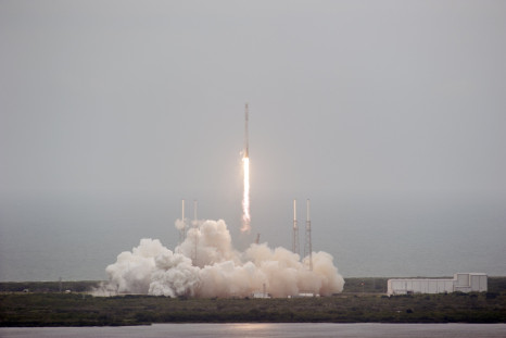 SpaceX Falcon 9 Soft Landing