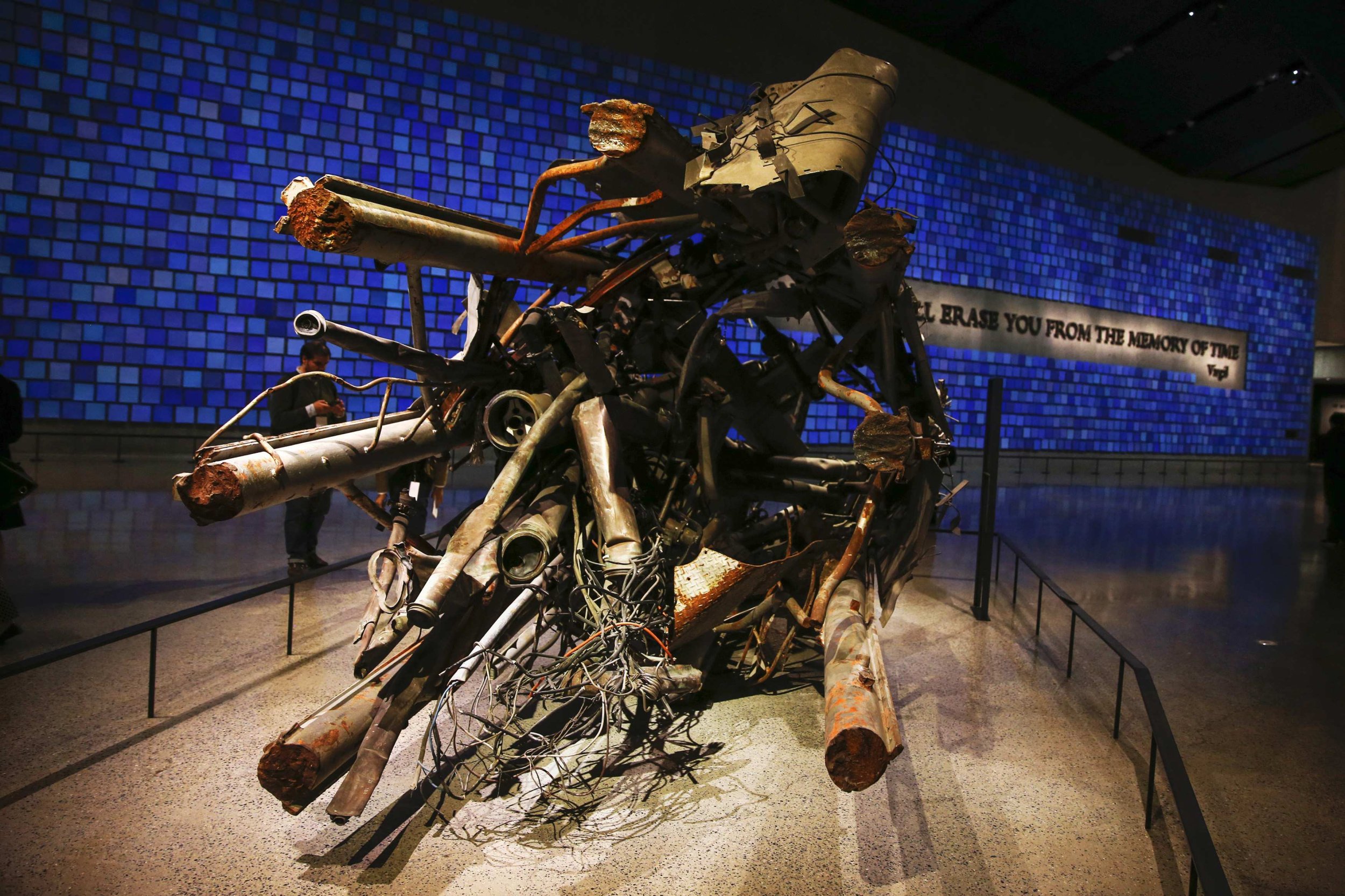 Память 9 11. Мемориал 9/11 в Нью-Йорке музей. Музей 11 сентября в Нью-Йорке. Национальный мемориал и музей 11 сентября Нью-Йорк. Музей 911 Нью-Йорк.