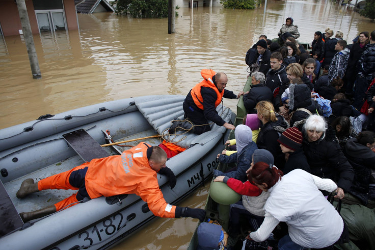 obrenovac evacuees boat