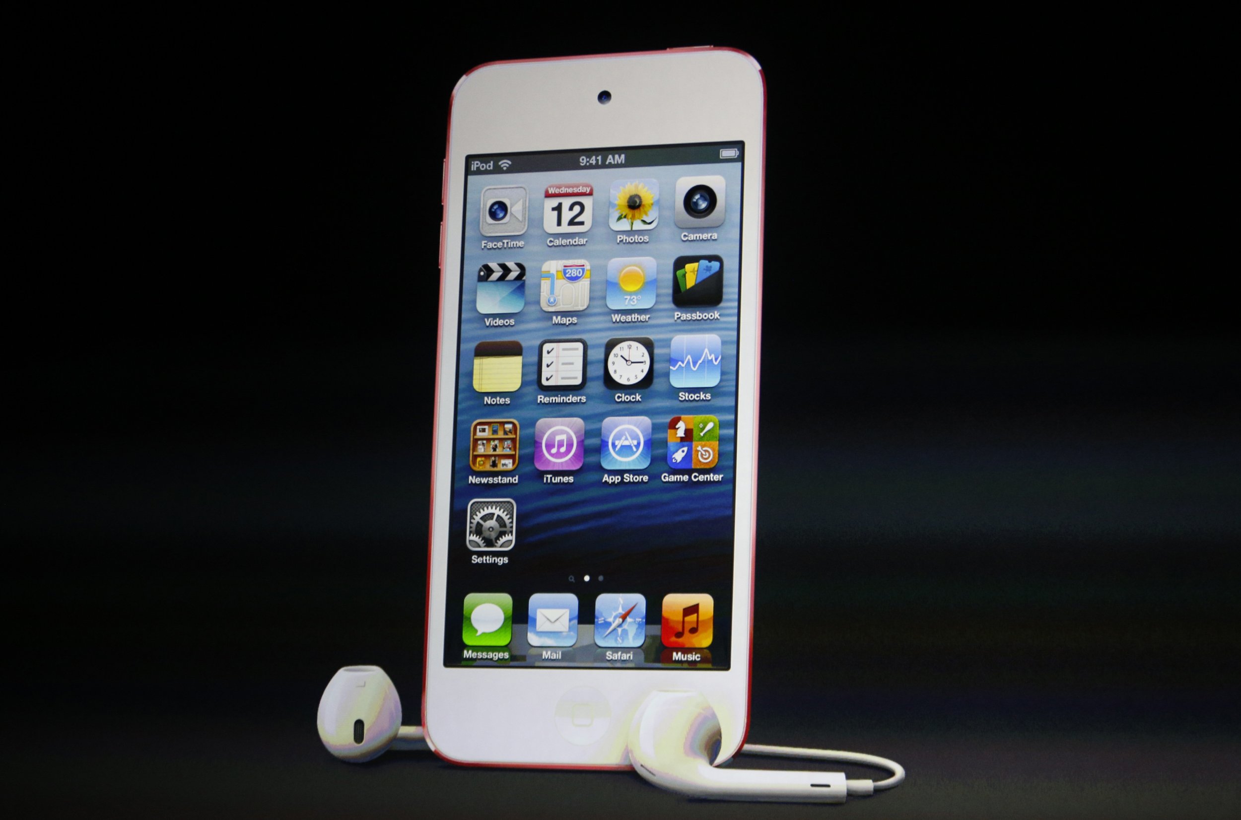 Future Apple EarPods May Soon Detect User Ears, Automatically Control ...