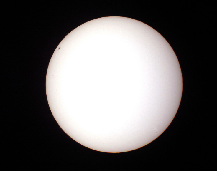 Mercury_transits_sun